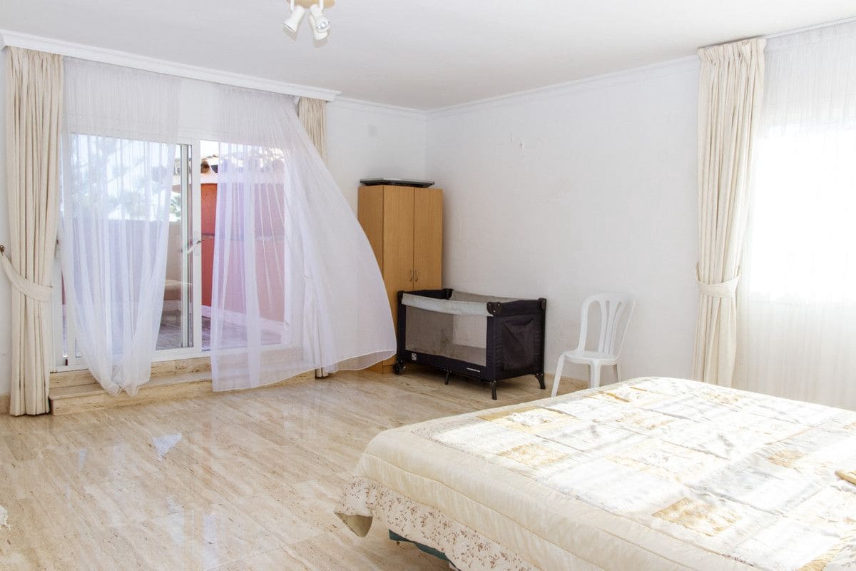 6 chambre Villa/Maison à vendre à Estepona - 1 475 000 € (Ref: 9651632)