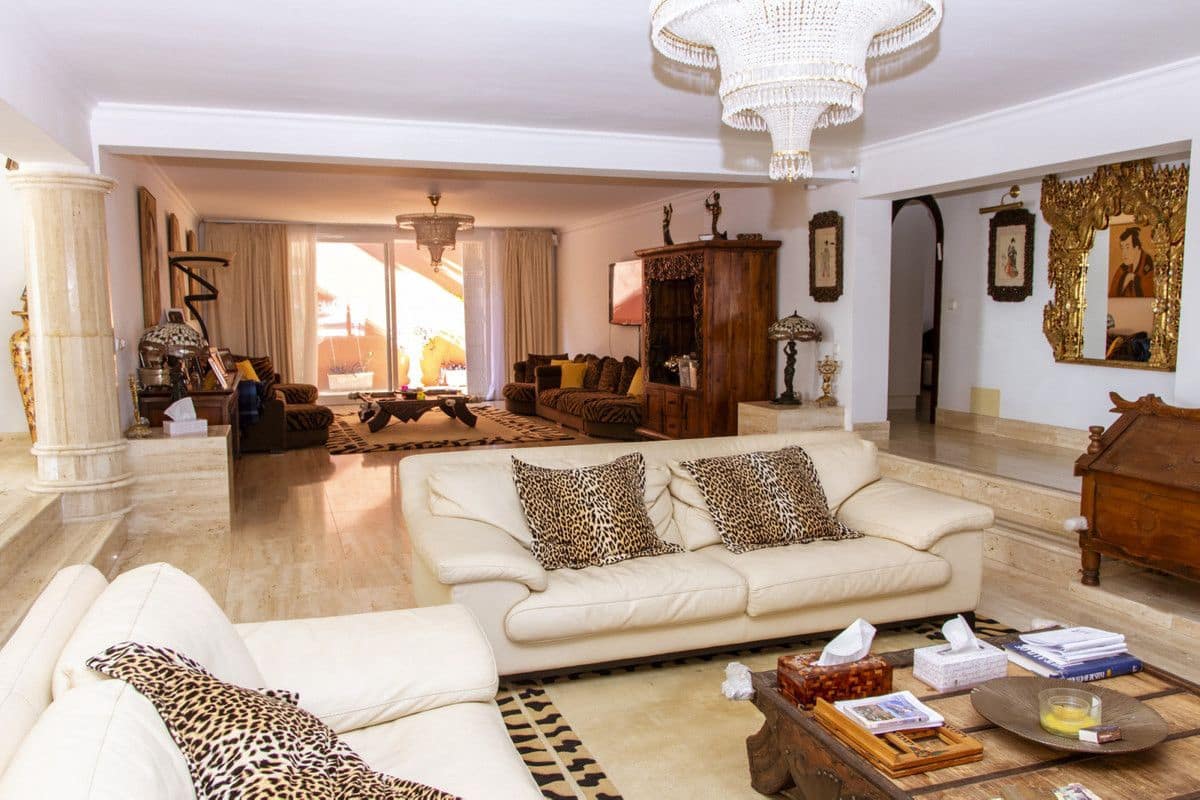 6 chambre Villa/Maison à vendre à Estepona - 1 475 000 € (Ref: 9651632)