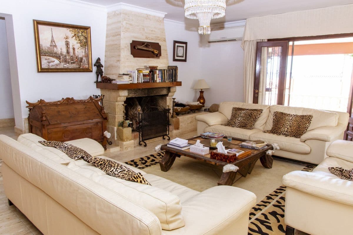 6 chambre Villa/Maison à vendre à Estepona - 1 475 000 € (Ref: 9651632)