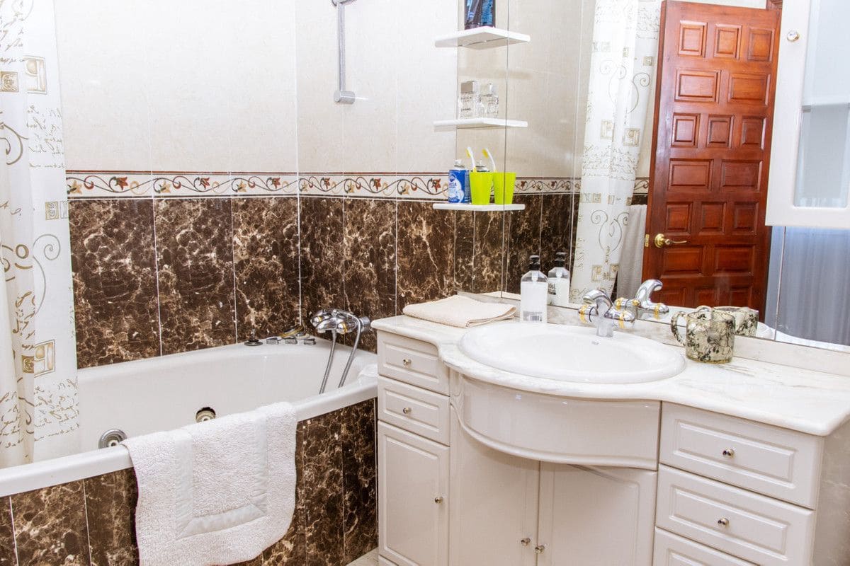 6 chambre Villa/Maison à vendre à Estepona - 1 475 000 € (Ref: 9651632)