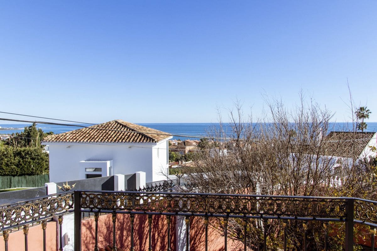 6 chambre Villa/Maison à vendre à Estepona - 1 475 000 € (Ref: 9651632)