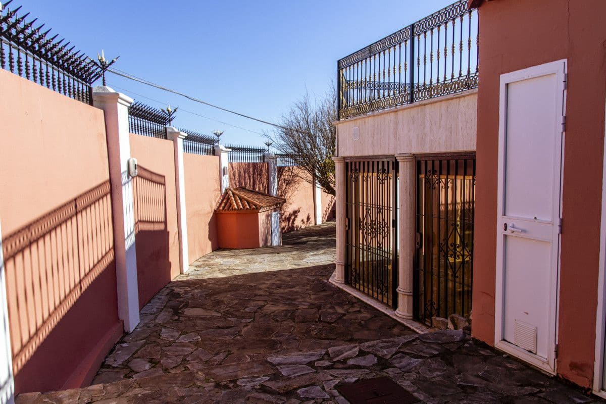 6 chambre Villa/Maison à vendre à Estepona - 1 475 000 € (Ref: 9651632)