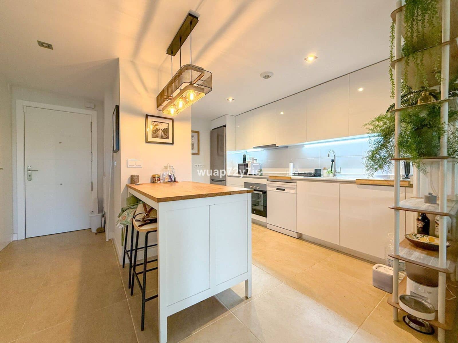 2 camera da letto Appartamento in vendita in New Golden Mile - 450.000 € (Rif: 9651633)