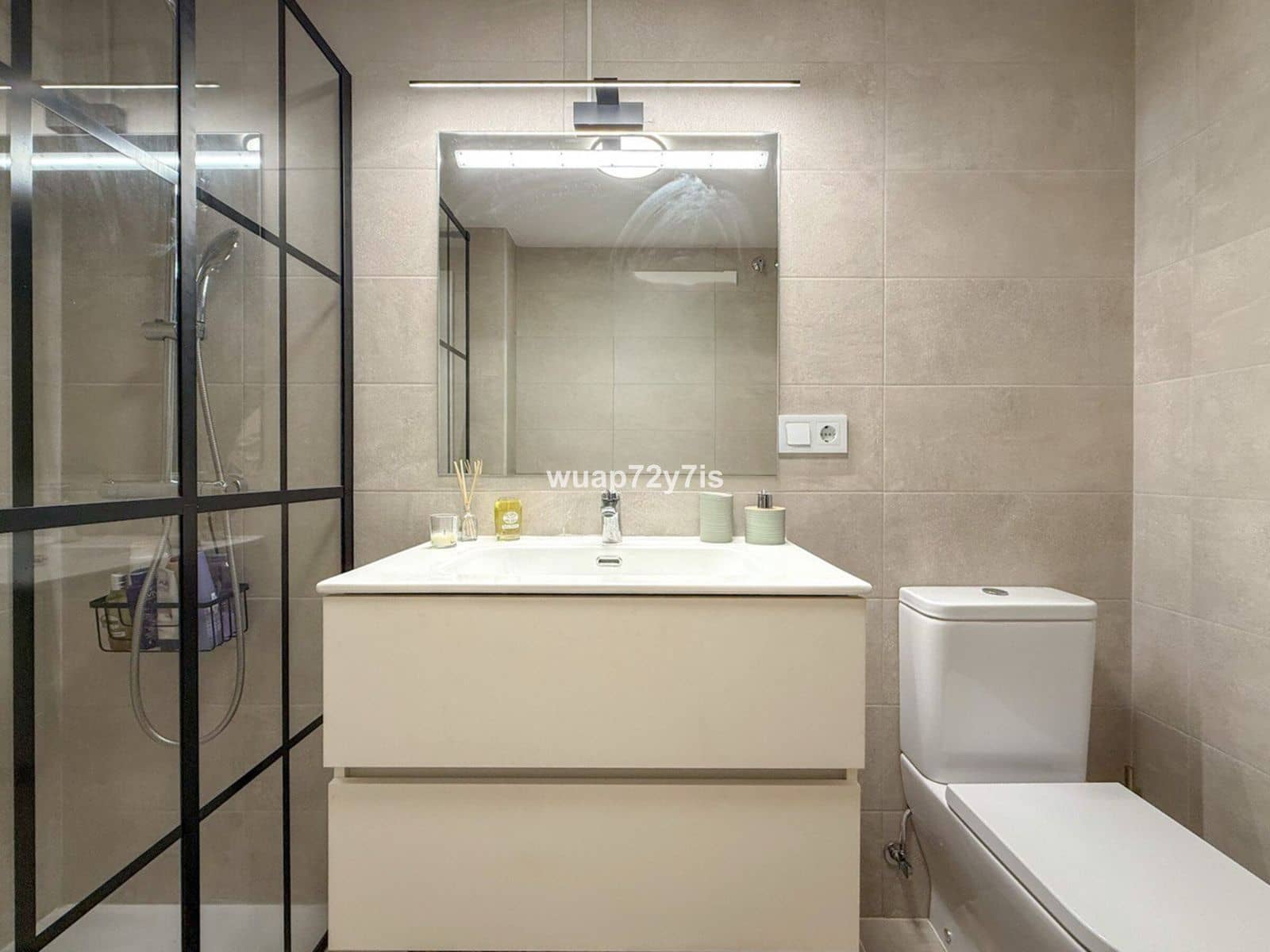 2 camera da letto Appartamento in vendita in New Golden Mile - 450.000 € (Rif: 9651633)