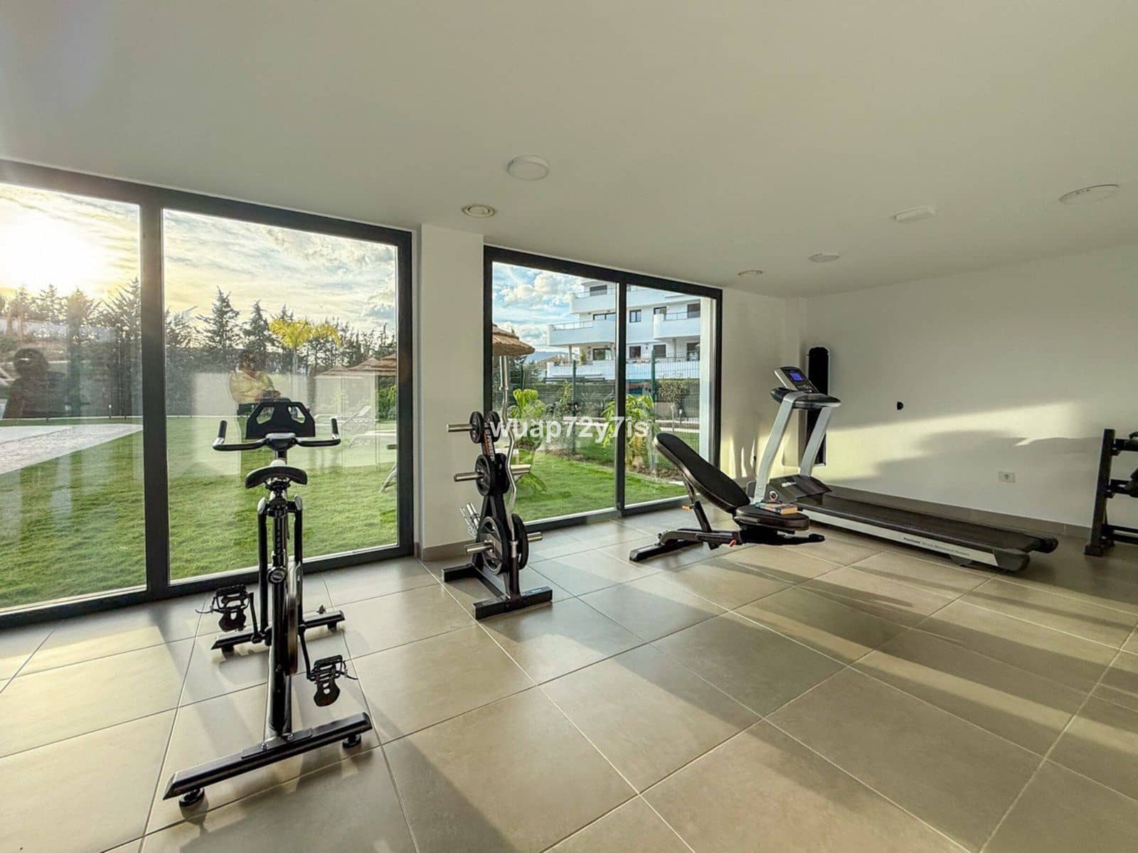 2 camera da letto Appartamento in vendita in New Golden Mile - 450.000 € (Rif: 9651633)