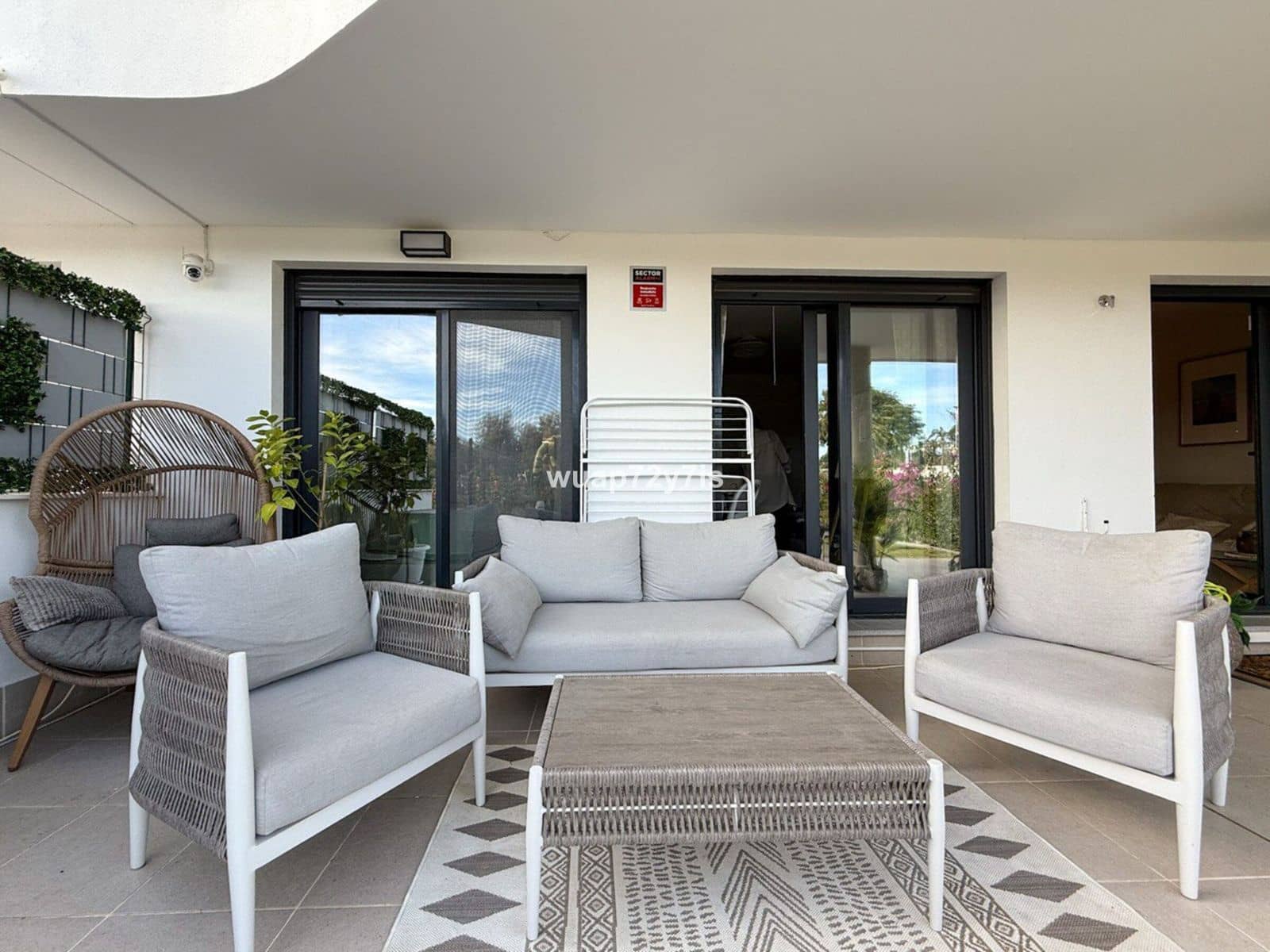 2 camera da letto Appartamento in vendita in New Golden Mile - 450.000 € (Rif: 9651633)