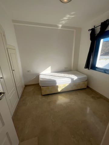 Apartamento de 2 habitaciones en La Duquesa / Puerto de la Duquesa, Manilva en venta - 270.000 € (Ref: 9651634)