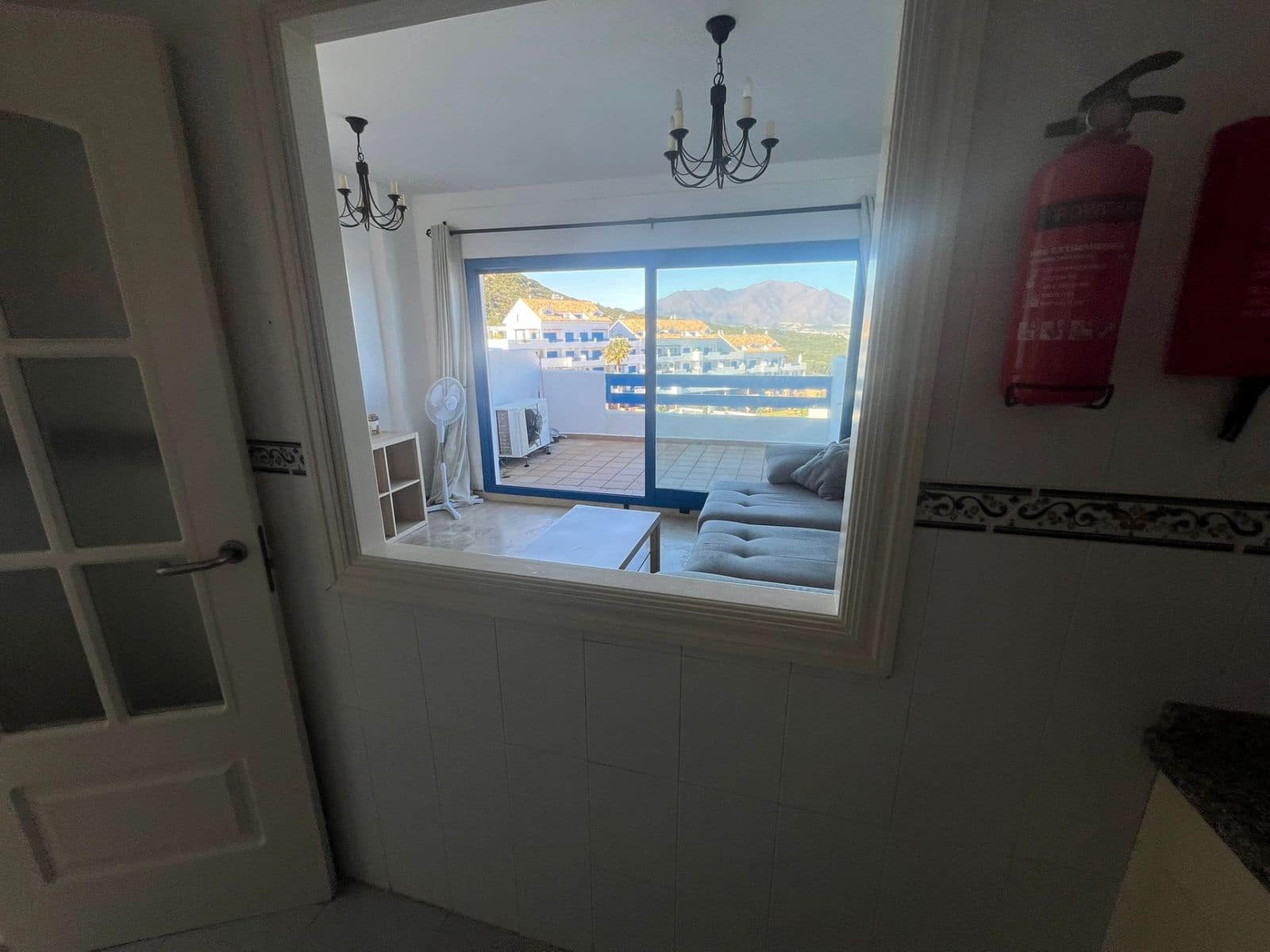 Apartamento de 2 habitaciones en La Duquesa / Puerto de la Duquesa en venta - 270.000 € (Ref: 9651634)