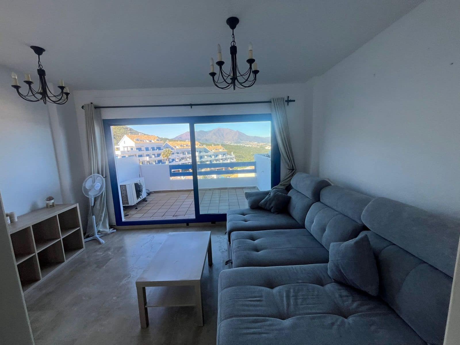 Apartamento de 2 habitaciones en La Duquesa / Puerto de la Duquesa en venta - 270.000 € (Ref: 9651634)