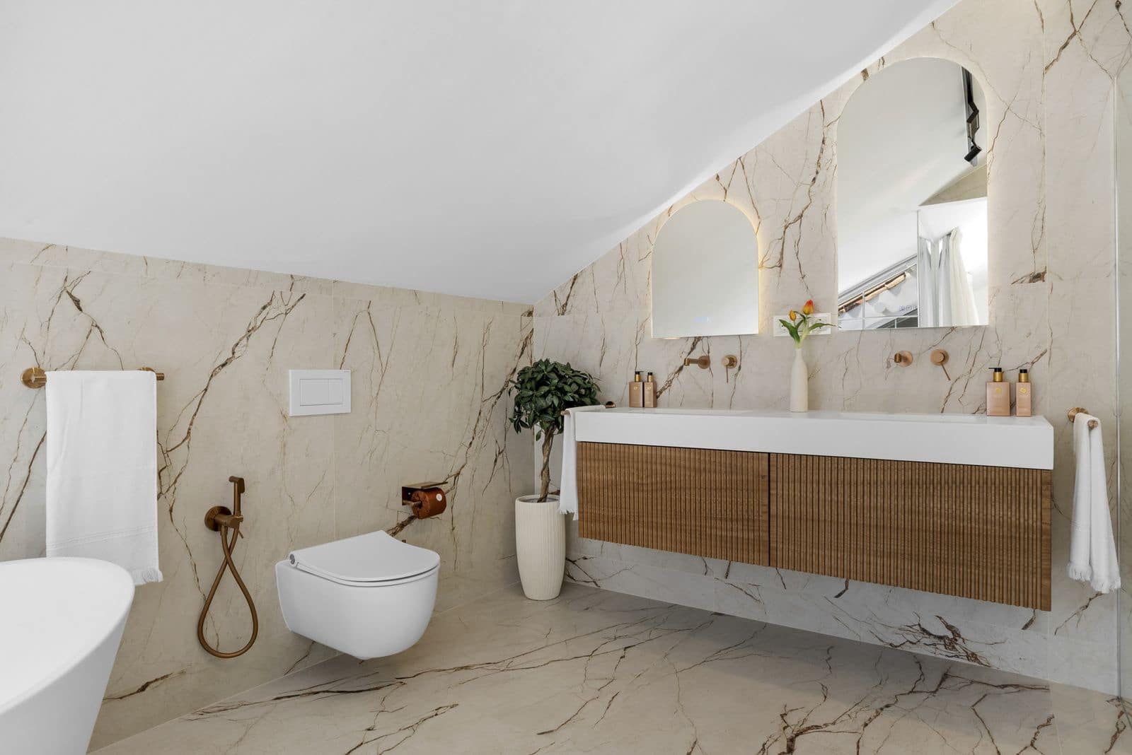 5 Zimmer Penthouse zu verkaufen in Nueva Andalucia - 1.895.000 € (Ref: 9651643)