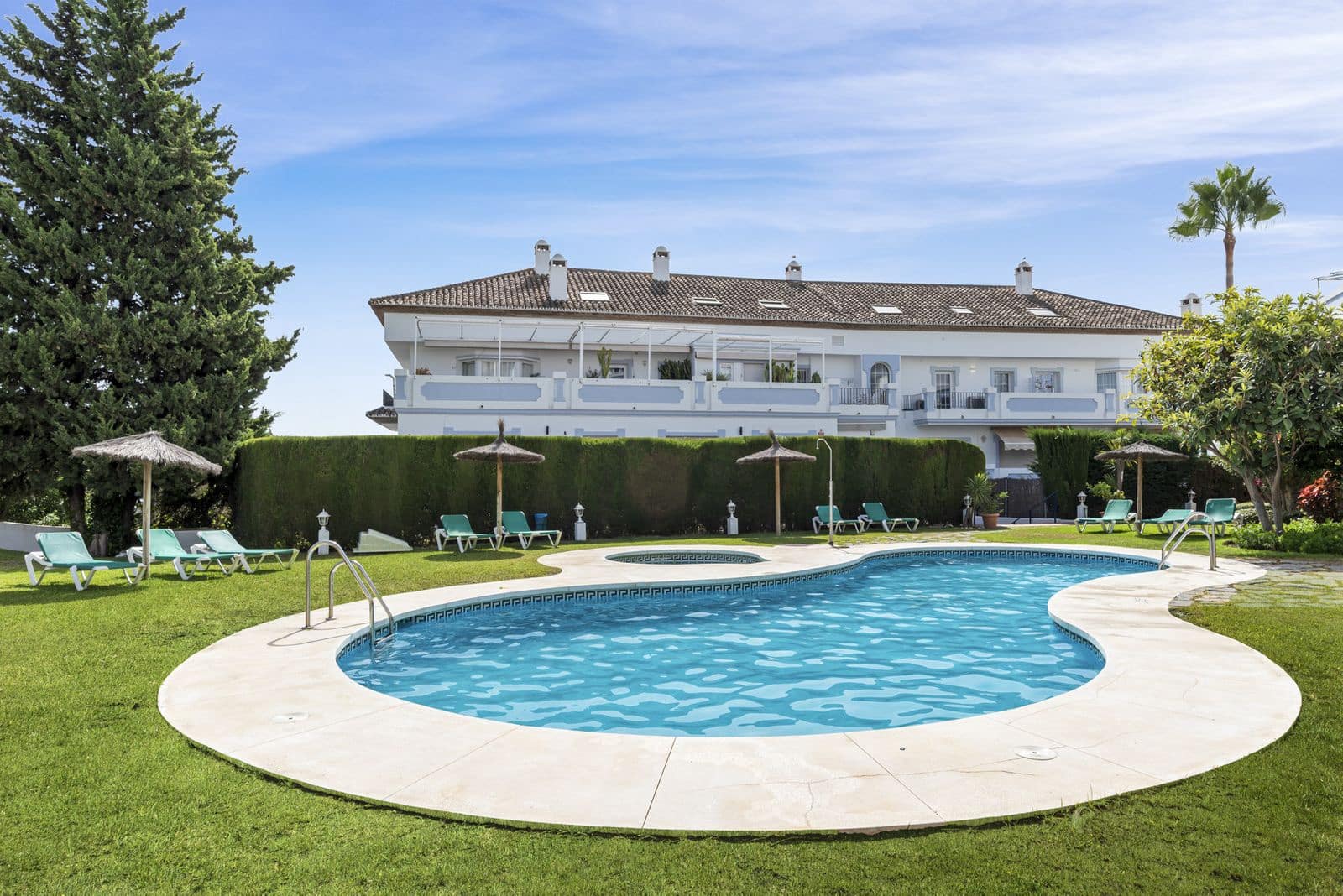 5 Zimmer Penthouse zu verkaufen in Nueva Andalucia - 1.895.000 € (Ref: 9651643)