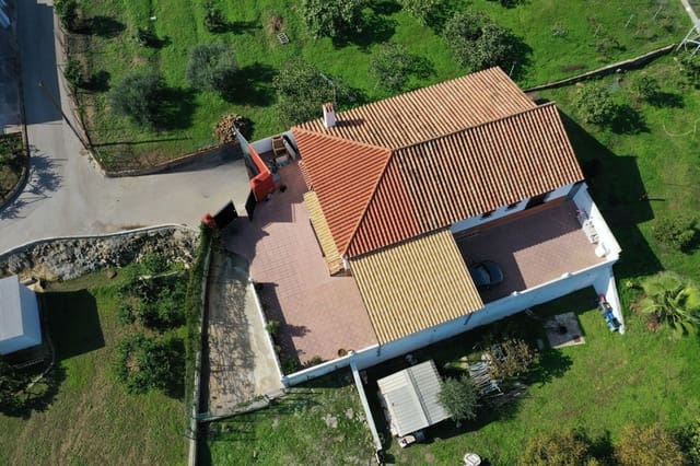 3 makuuhuone Maalaistalo myytävänä paikassa El Padrón, Estepona - 490 000 € (Ref: 9651644)