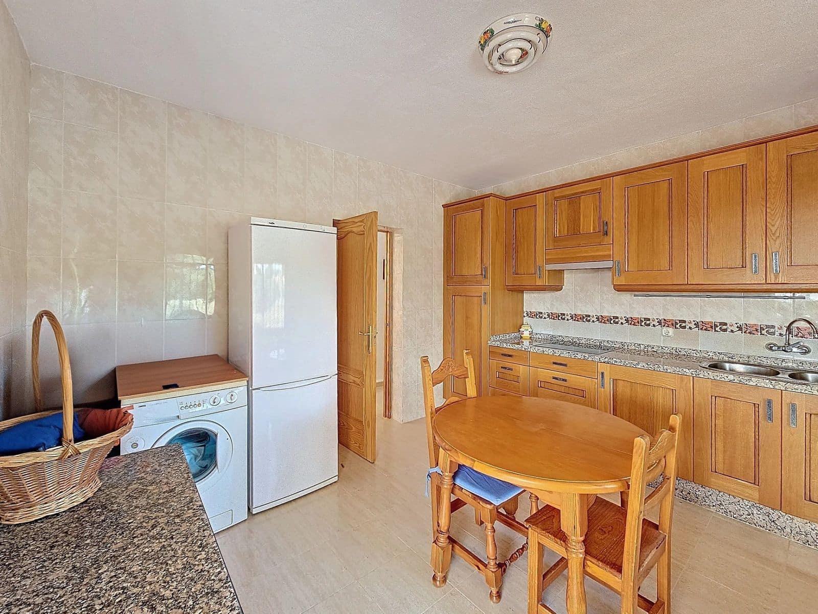 3 makuuhuone Maalaistalo myytävänä paikassa El Padron - 490 000 € (Ref: 9651644)