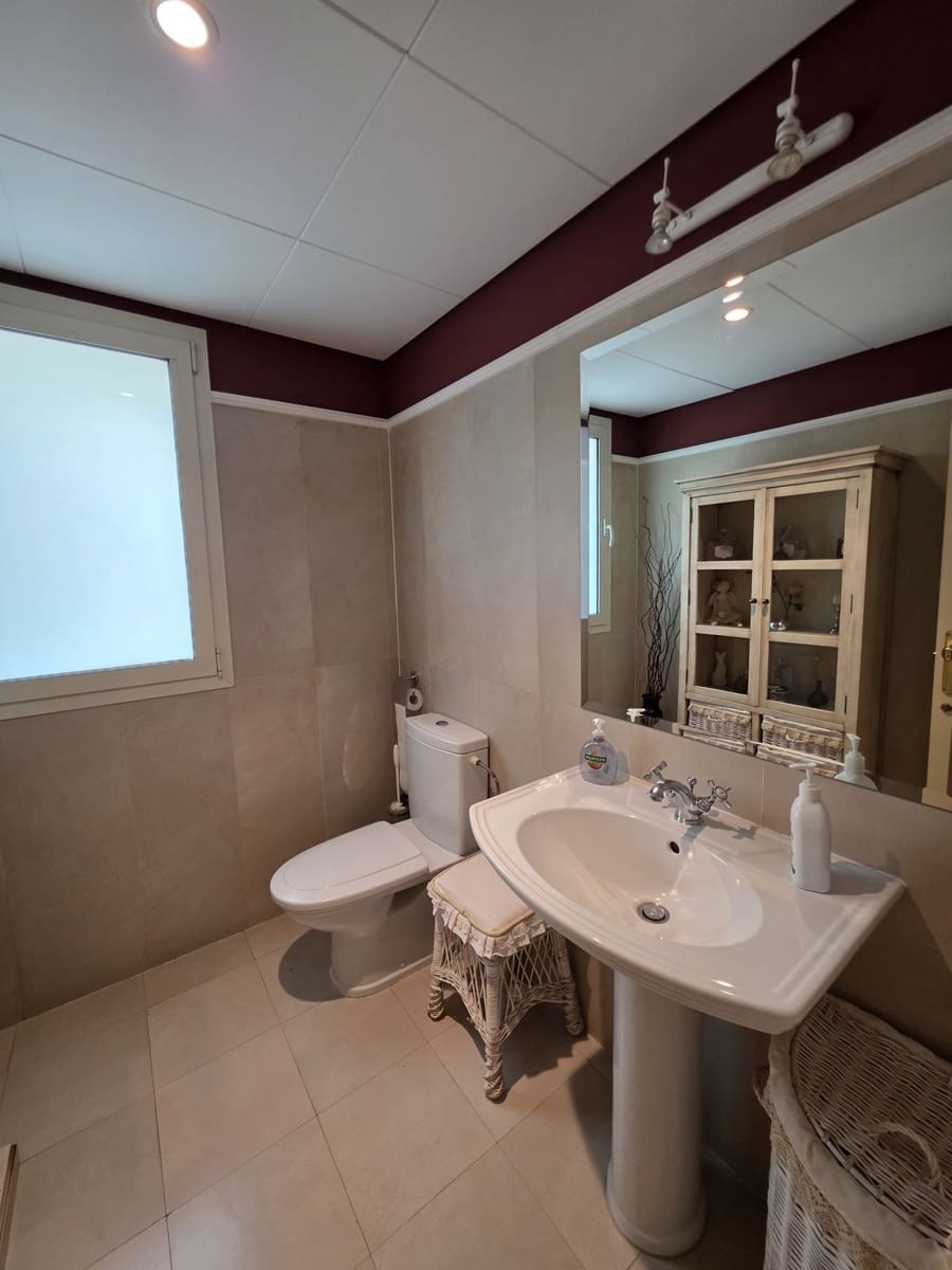 Ático de 4 habitaciones en Golden Mile en venta - 2.300.000 € (Ref: 9651645)