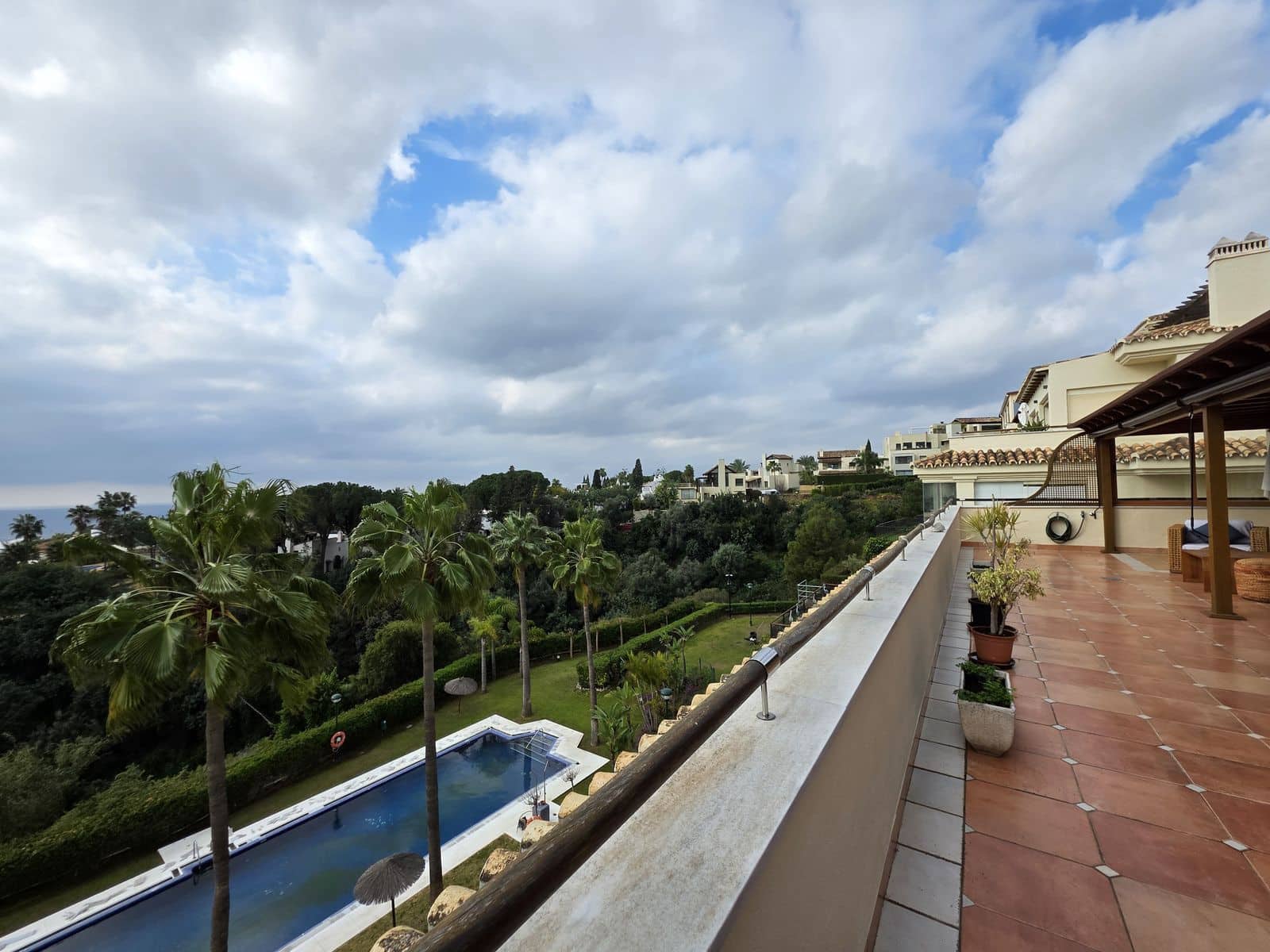 Ático de 4 habitaciones en Golden Mile en venta - 2.300.000 € (Ref: 9651645)