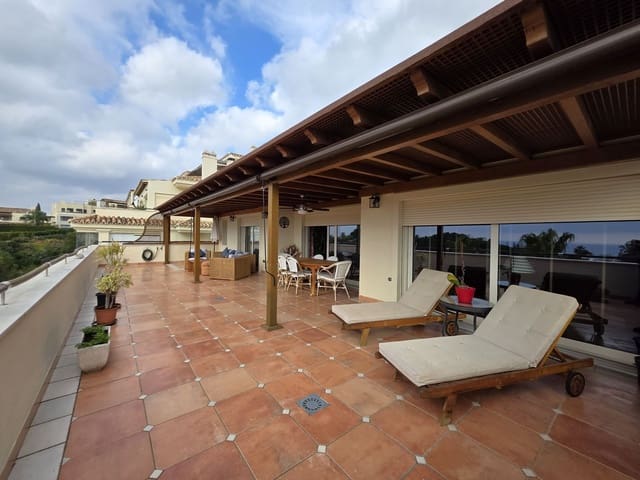 Ático de 4 habitaciones en Sierra Blanca, Marbella en venta - 2.300.000 € (Ref: 9651645)