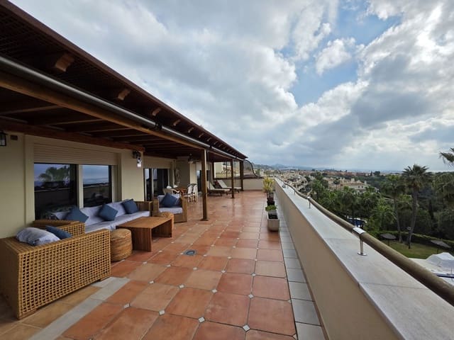 Ático de 4 habitaciones en Sierra Blanca, Marbella en venta - 2.300.000 € (Ref: 9651645)