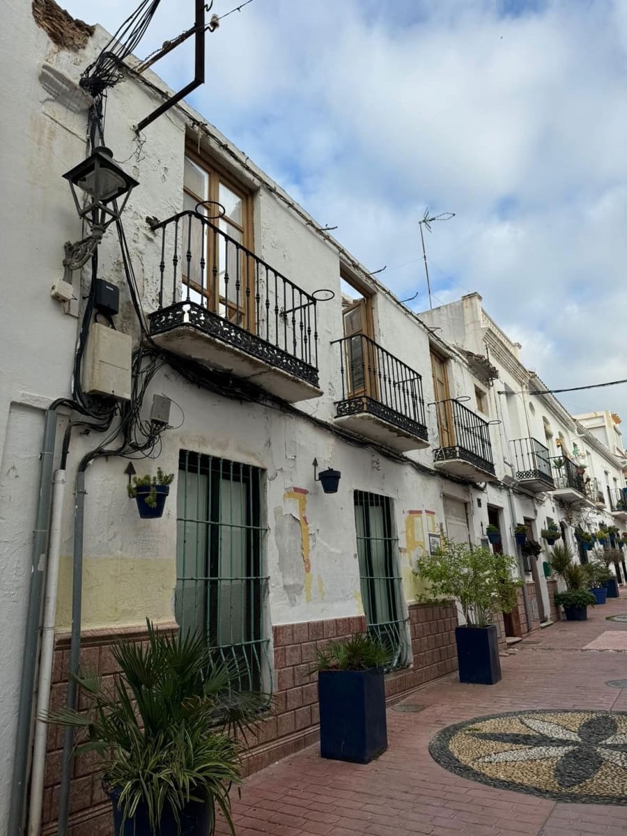 Solar/Parcela en Estepona en venta - 649.000 € (Ref: 9655928)