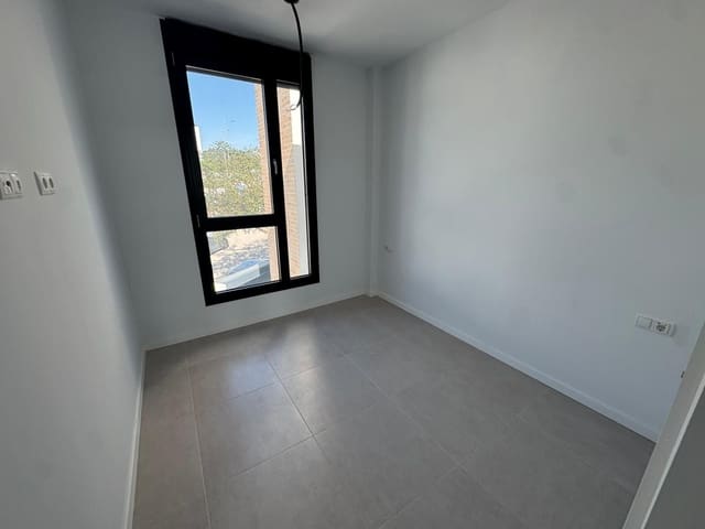 2 quarto Penthouse para venda em Estepona - 510 000 € (Ref: 9655931)