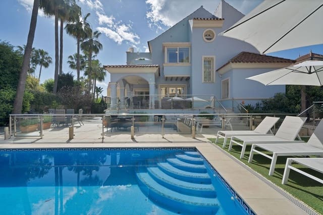 7 bedroom Villa for sale in Puerto Banus, Marbella - € 2,395,000 (Ref: 9655934)