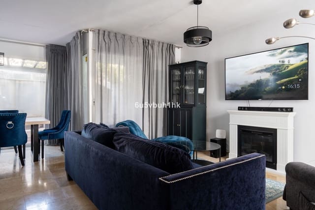 4 chambre Maison de Ville à vendre à Nueva Andalucia, Marbella - 530 000 € (Ref: 9655936)