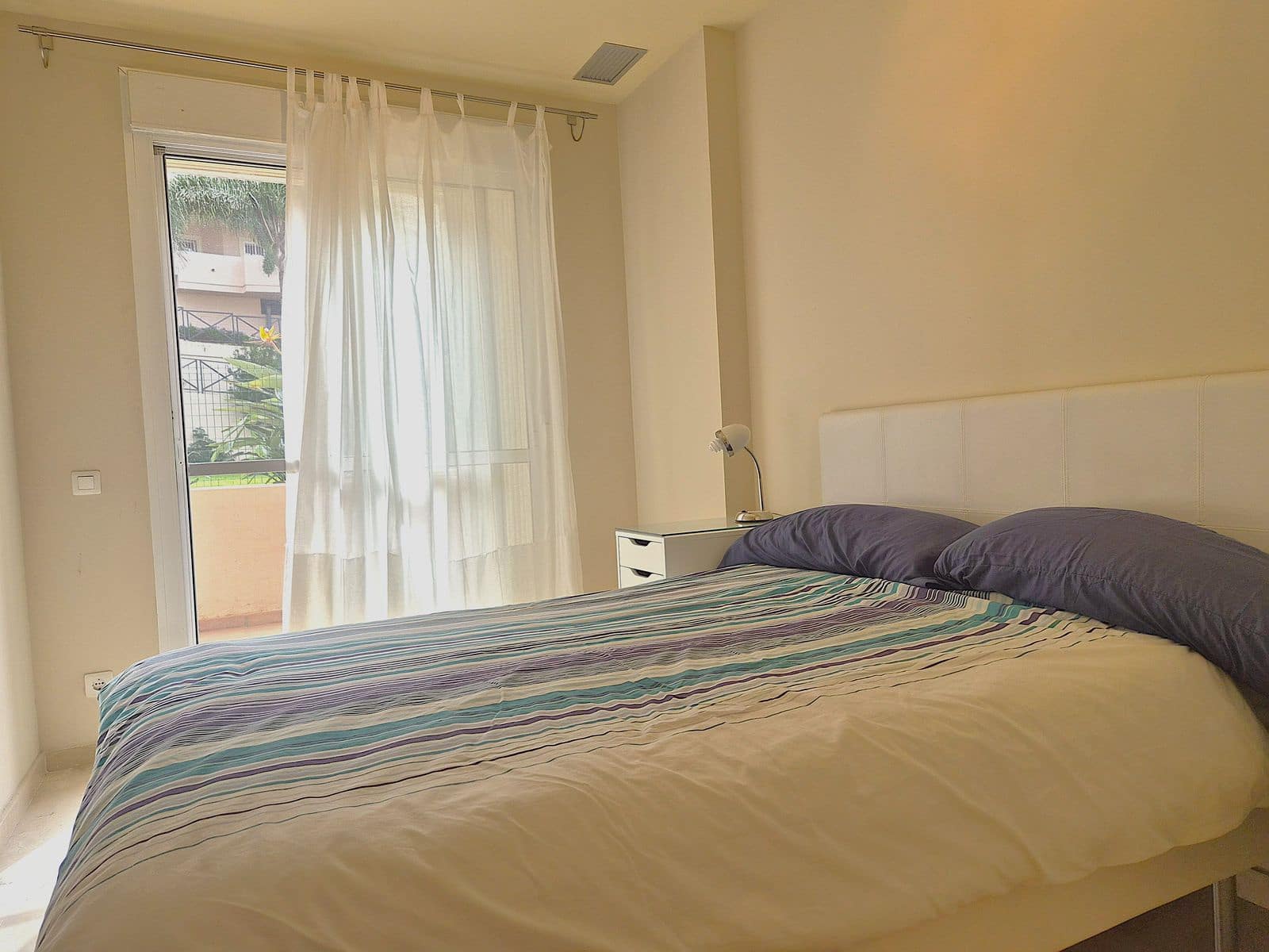 2 soverom Leilighet til salgs i La Duquesa / Puerto de la Duquesa - € 270 000 (Ref: 9655941)