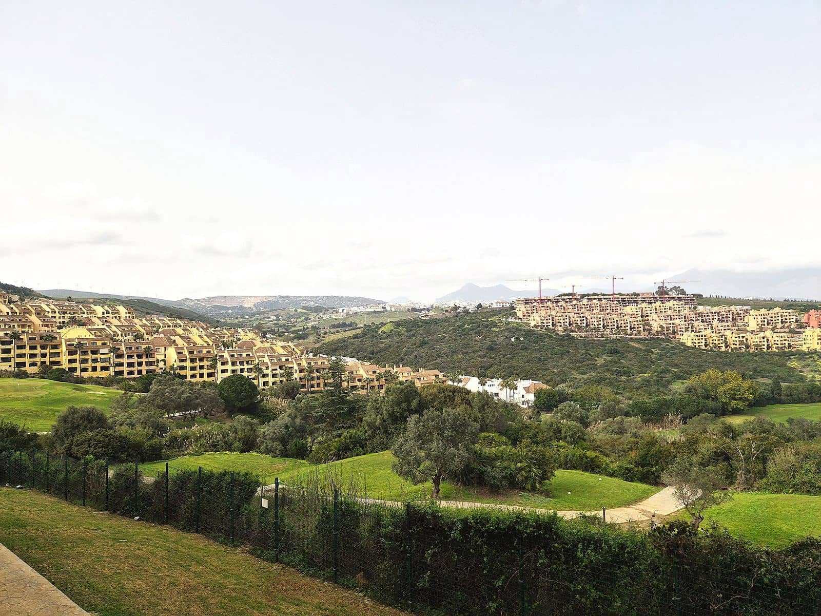 2 soverom Leilighet til salgs i La Duquesa / Puerto de la Duquesa - € 270 000 (Ref: 9655941)