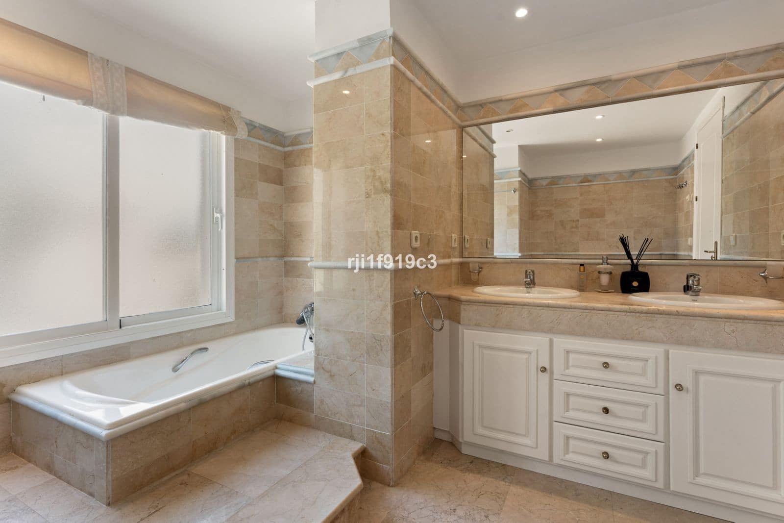 3 sypialnia Apartament na sprzedaż w Elviria - 750 000 € (Ref: 9655944)