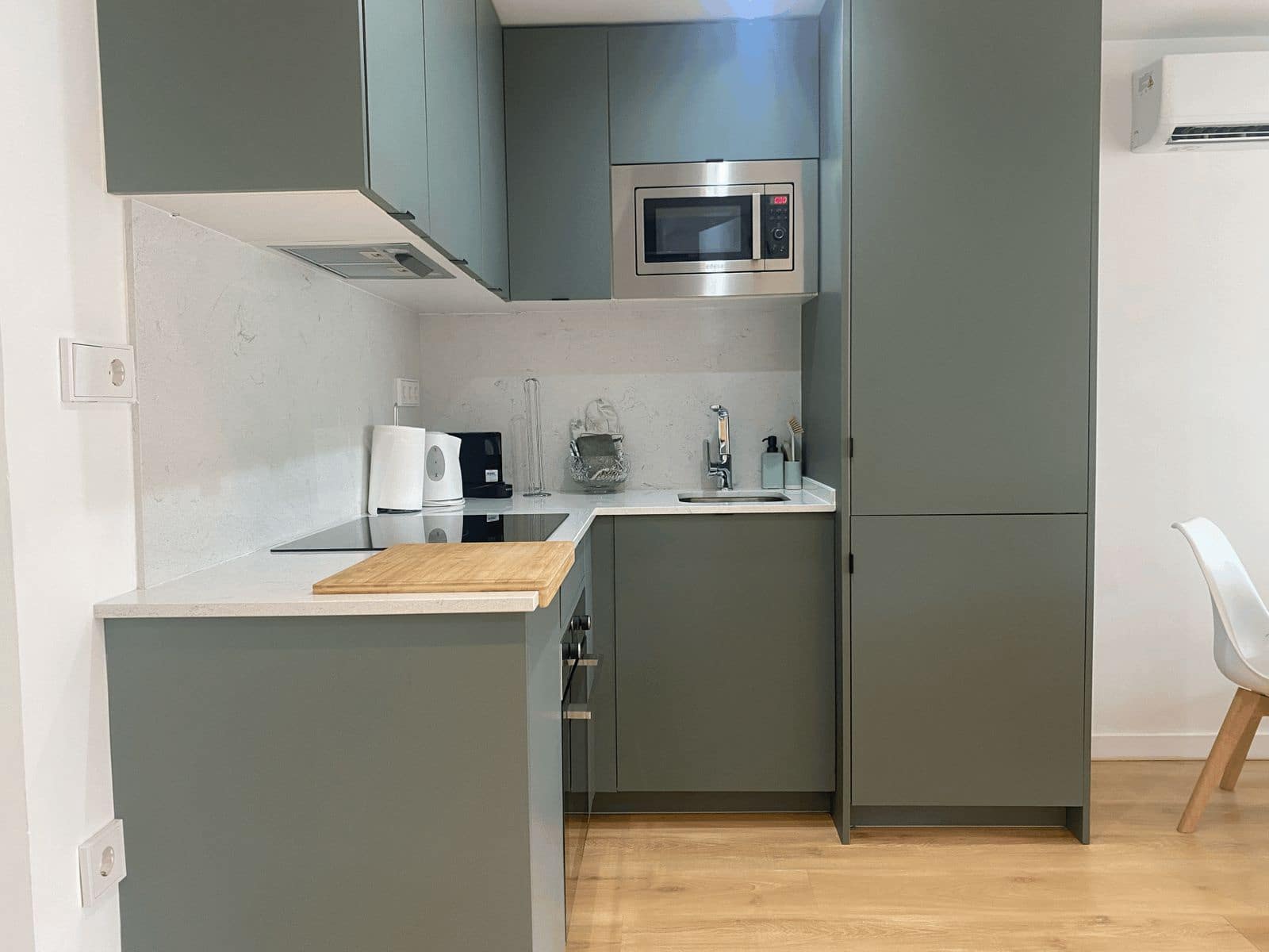 2 Zimmer Apartment zu verkaufen in Estepona - 265.000 € (Ref: 9655950)