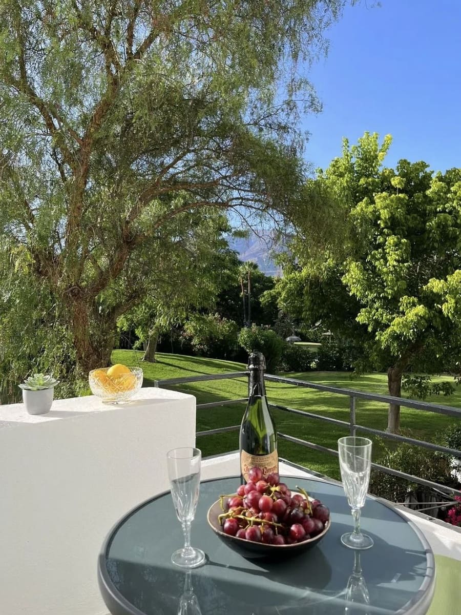 2 Zimmer Apartment zu verkaufen in Estepona - 265.000 € (Ref: 9655950)