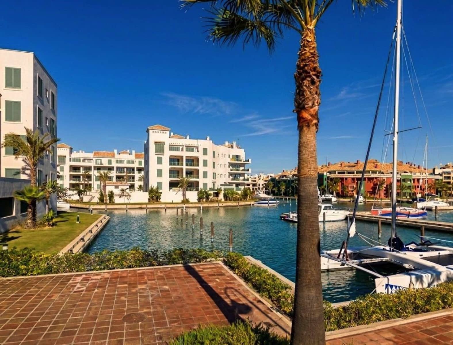 2 slaapkamer Appartement te koop in Sotogrande - € 493.000 (Ref: 9655956)