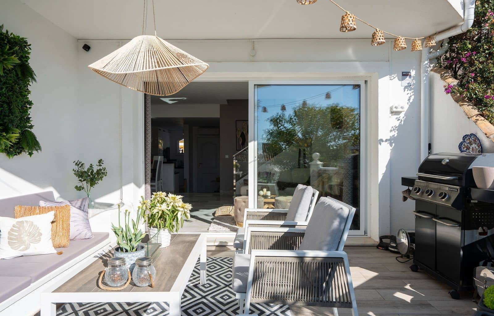 3 slaapkamer Halfvrijstaande villa te koop in Calahonda - € 610.000 (Ref: 9655957)