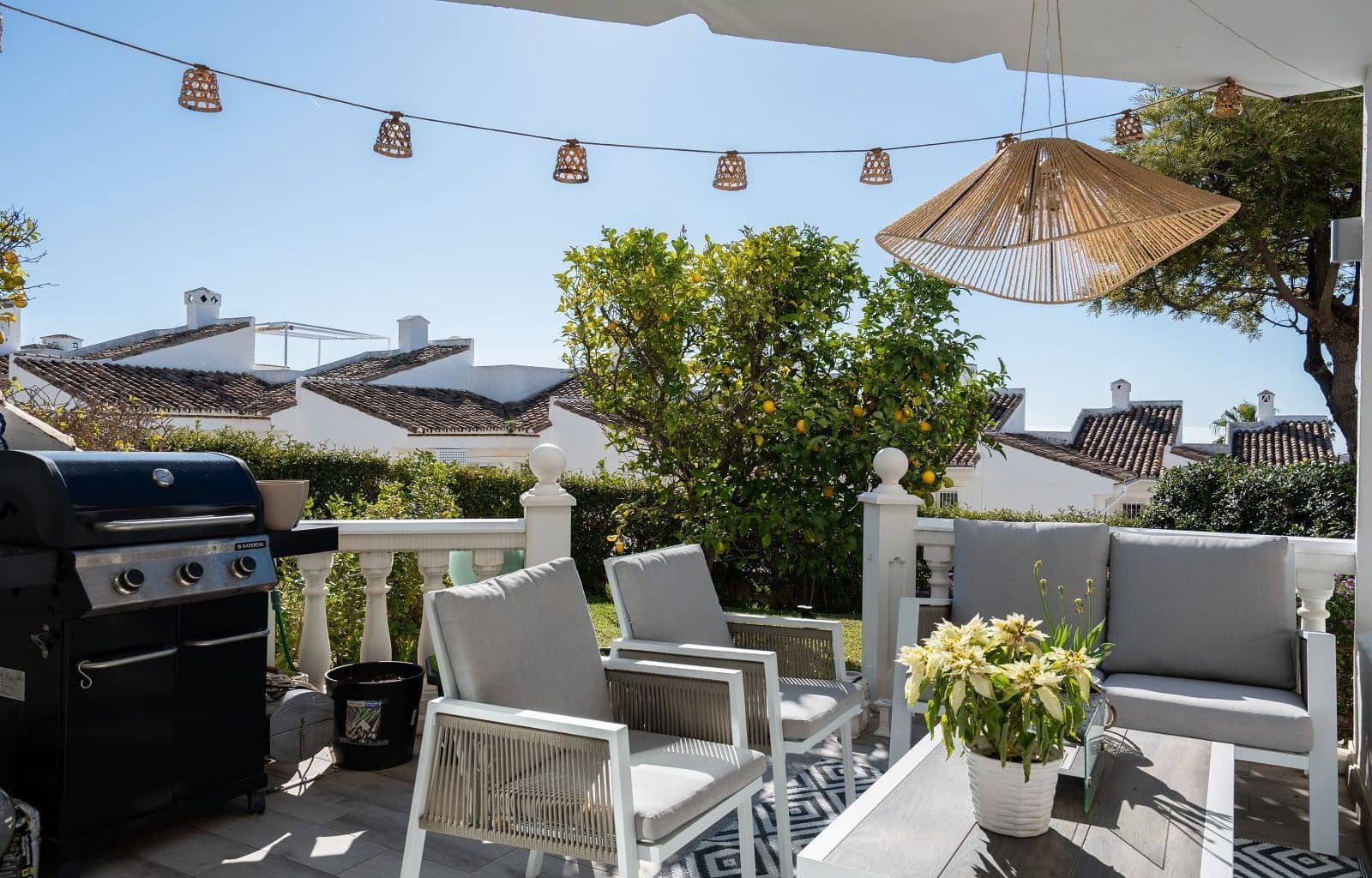 3 slaapkamer Halfvrijstaande villa te koop in Calahonda - € 610.000 (Ref: 9655957)