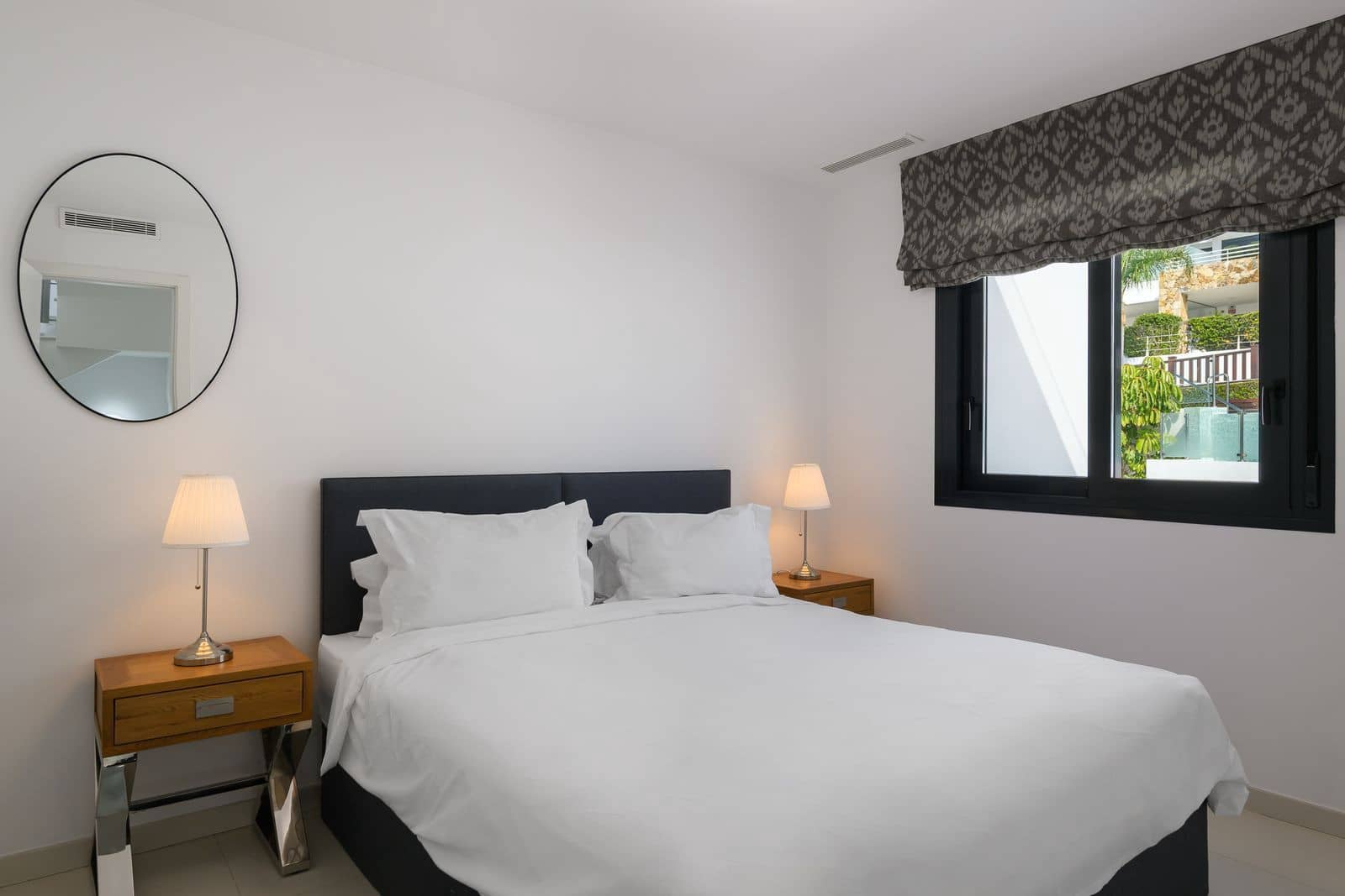 3 makuuhuone Omakotitalo myytävänä paikassa Golden Mile - 1 800 000 € (Ref: 9655958)