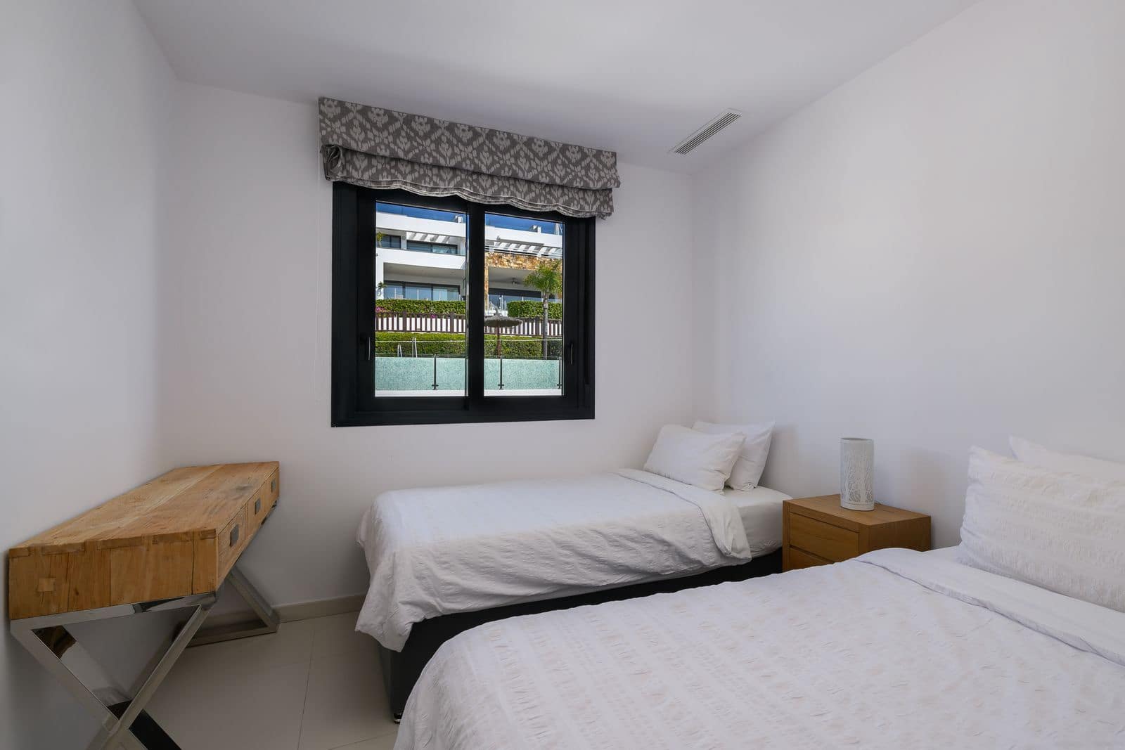 3 makuuhuone Omakotitalo myytävänä paikassa Golden Mile - 1 800 000 € (Ref: 9655958)