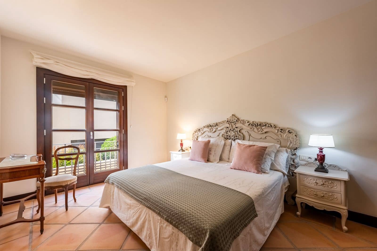 4 slaapkamer Halfvrijstaande villa te koop in Benahavis - € 550.000 (Ref: 9655959)