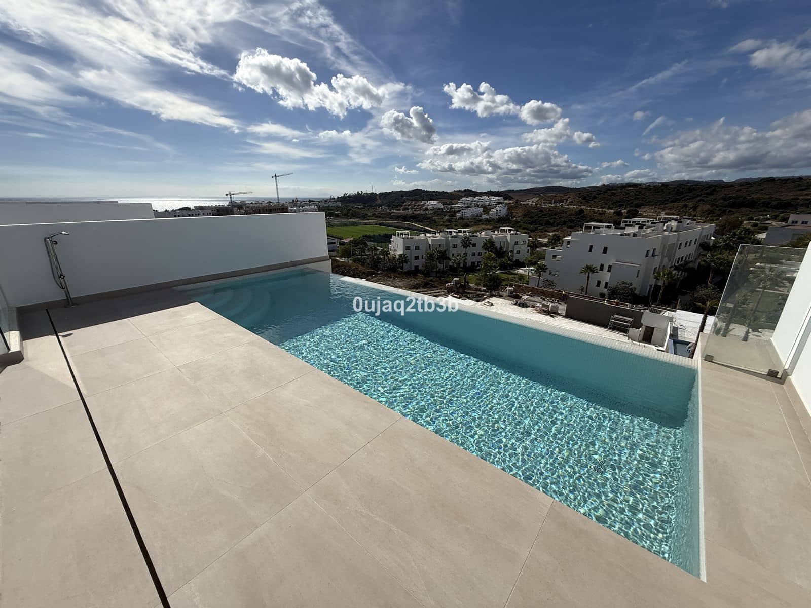 3 slaapkamer Penthouse te koop in Estepona - € 1.175.000 (Ref: 9655962)
