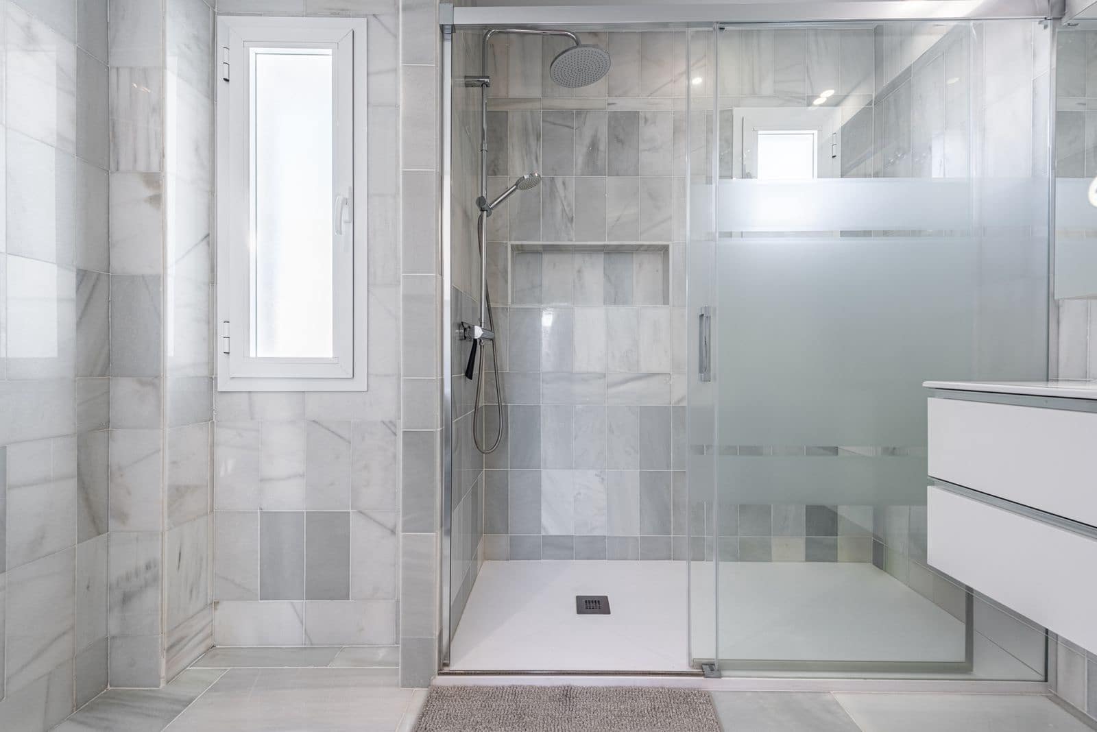 2 makuuhuone Kattohuoneisto myytävänä paikassa Nueva Andalucia - 499 000 € (Ref: 9655963)