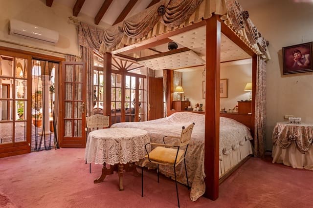 4 makuuhuone Maalaistalo myytävänä paikassa Manilva - 2 995 000 € (Ref: 9655964)