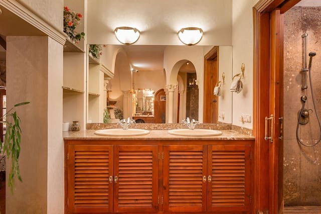 4 makuuhuone Maalaistalo myytävänä paikassa Manilva - 2 995 000 € (Ref: 9655964)