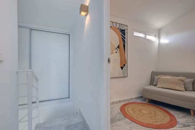 Apartamento de 5 habitaciones en Bahía de Marbella, Marbella en venta - 860.000 € (Ref: 9655965)