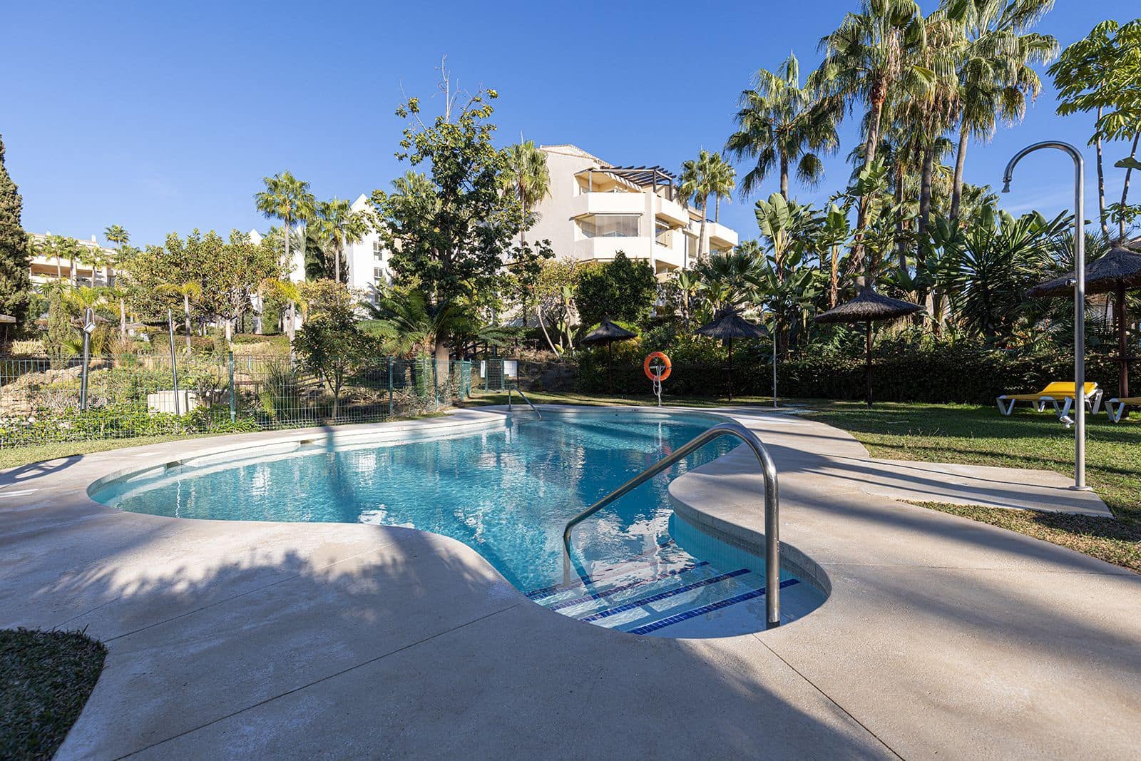 Apartamento de 5 habitaciones en Bahía de Marbella en venta - 860.000 € (Ref: 9655965)