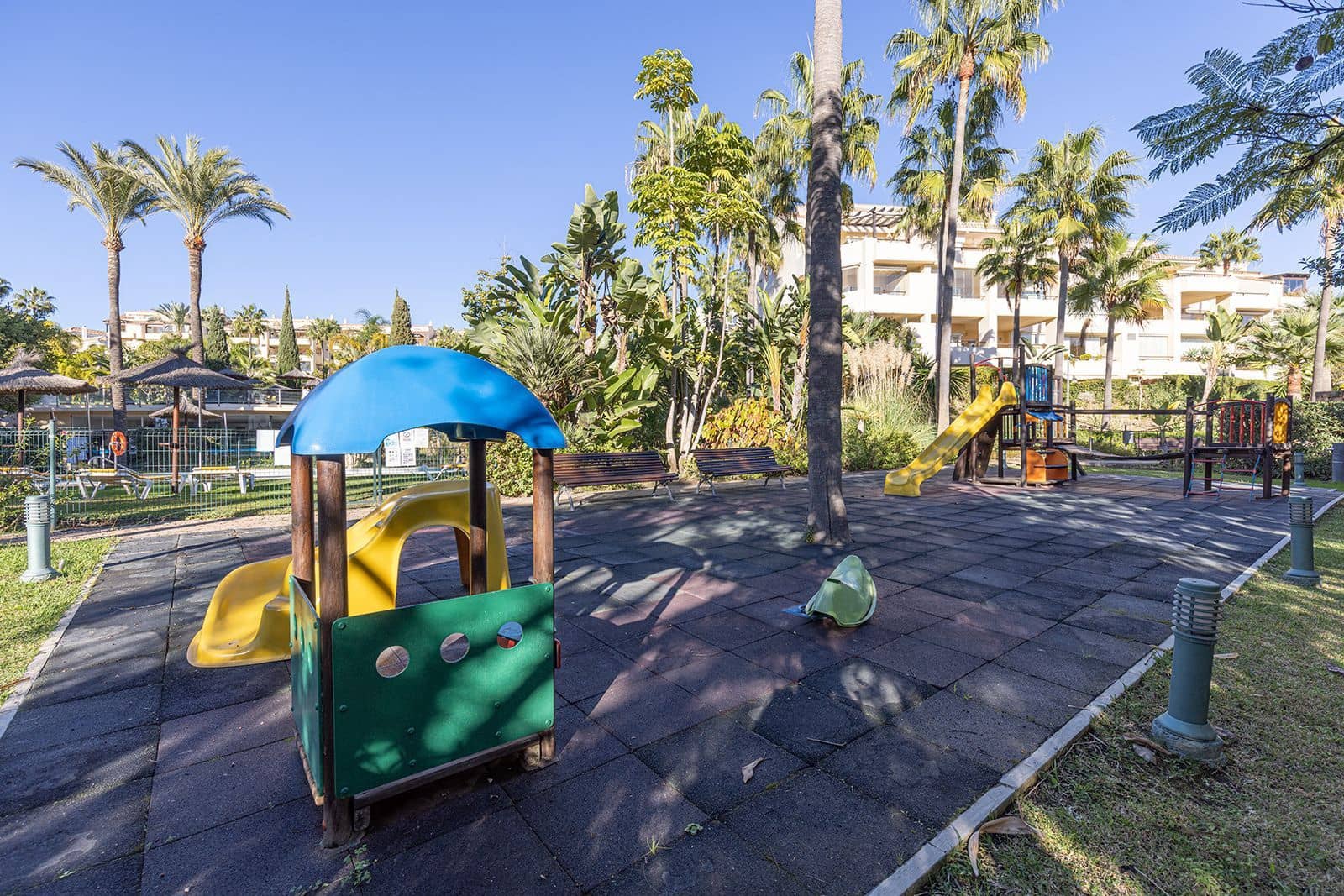 Apartamento de 5 habitaciones en Bahía de Marbella en venta - 860.000 € (Ref: 9655965)