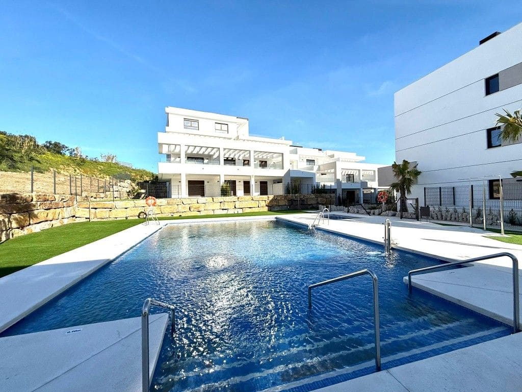 2 chambre Appartement à vendre à Estepona - 499 000 € (Ref: 9677123)