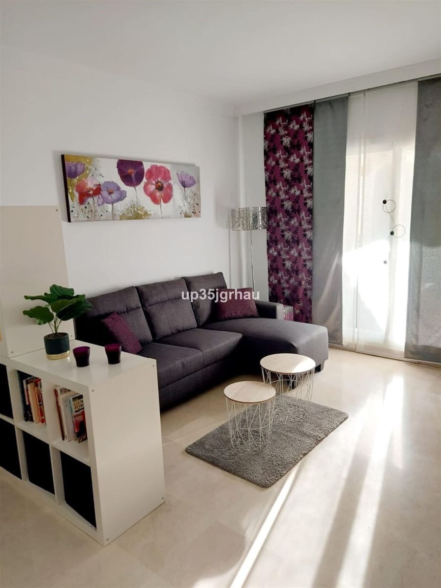 2 makuuhuone Huoneisto myytävänä paikassa Estepona - 399 900 € (Ref: 9677125)