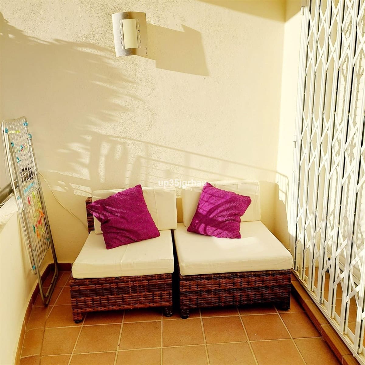 2 makuuhuone Huoneisto myytävänä paikassa Estepona - 399 900 € (Ref: 9677125)