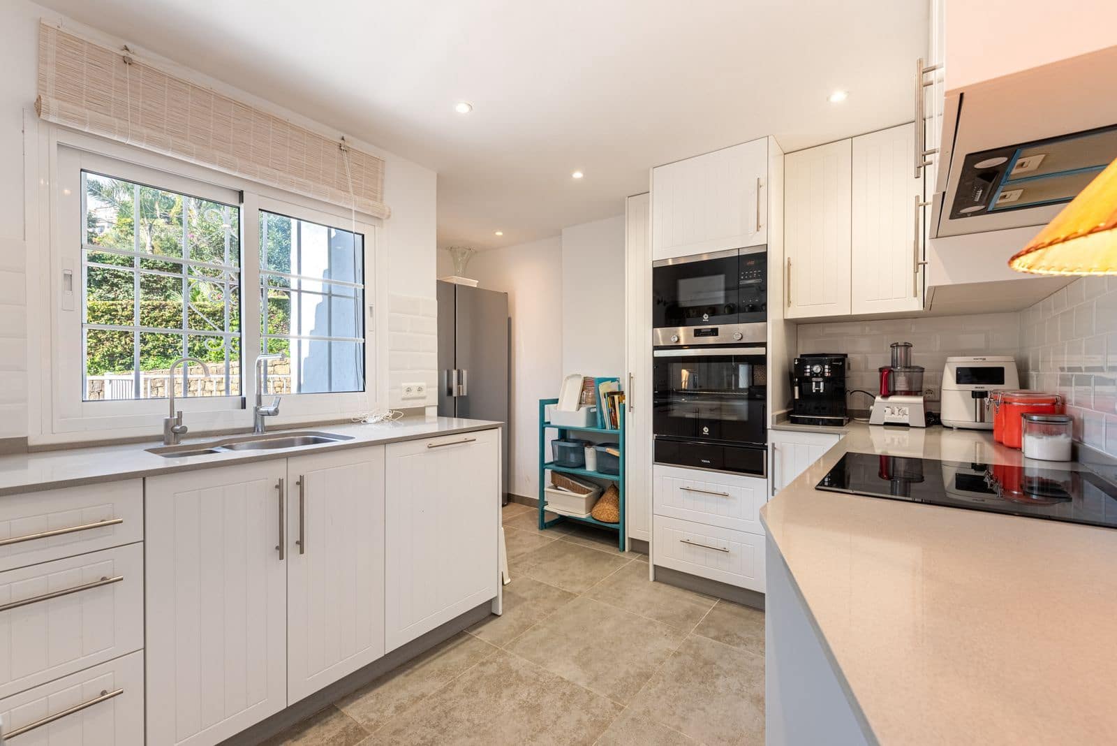 4 Zimmer Villa zu verkaufen in Benahavis - 1.150.000 € (Ref: 9677126)