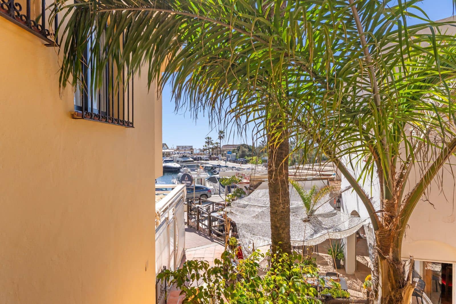 2 Zimmer Apartment zu verkaufen in Cabopino - 639.000 € (Ref: 9677127)