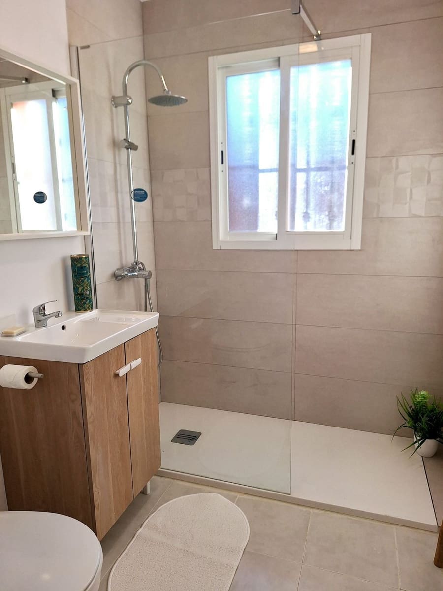 2 soveværelse Lejlighed til salg i Manilva - € 250.000 (Ref: 9677133)