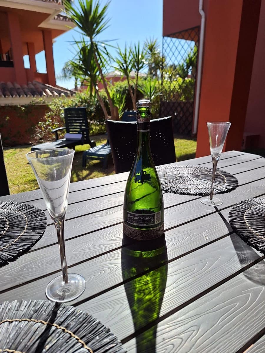 2 soveværelse Lejlighed til salg i Manilva - € 250.000 (Ref: 9677133)